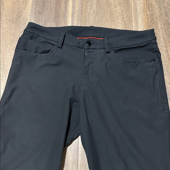 Lululemon ABC Pant Classic - Picture 3 of 9